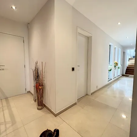 Homestay De Luxe Avec Espace Salon Et Balneo A La Campagne Opprebais