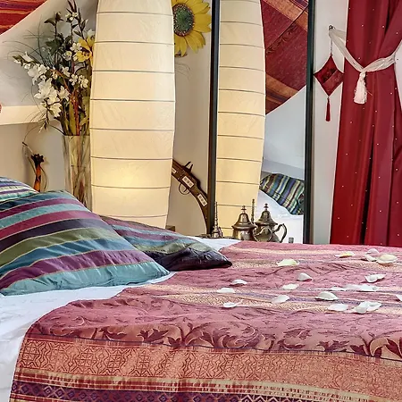 Homestay De Luxe Avec Espace Salon Et Balneo A La Campagne Opprebais