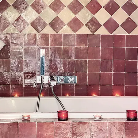 Homestay De Luxe Avec Espace Salon Et Balneo A La Campagne *